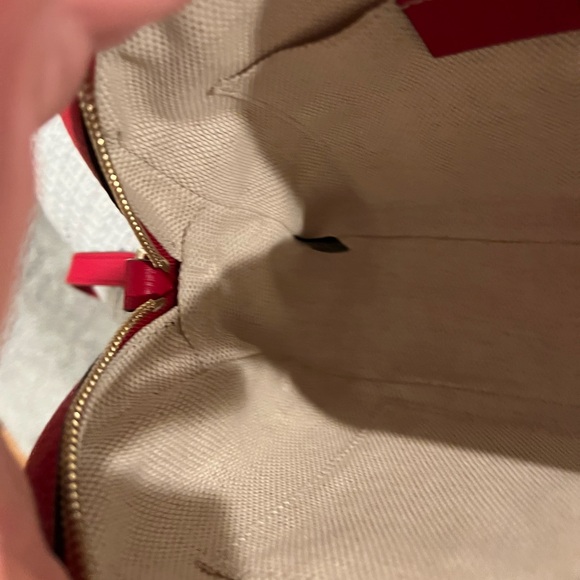 GUCCI red pebbled leather Soho disco bag - Picture 9 of 13